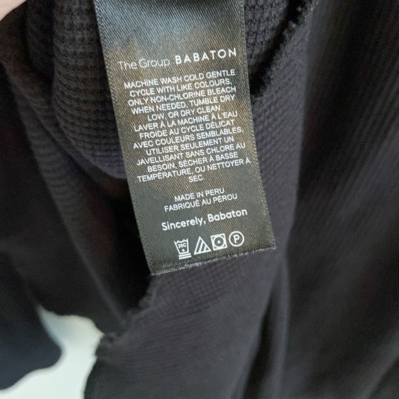 Aritzia The Group by Babaton Waffle Knit Cowl Neck Thermal Long Sleeve XL Black - Picture 8 of 9